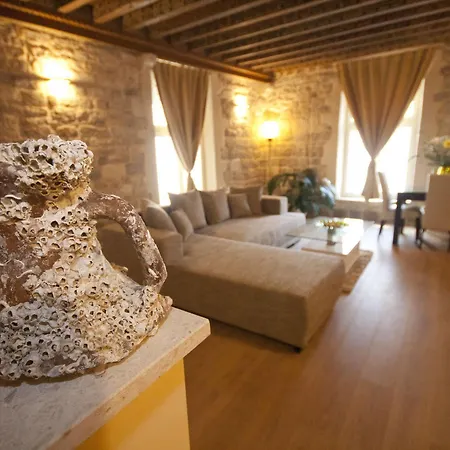 Grisogono Palace Heritage Apartment